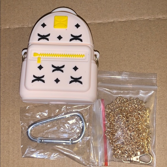 unknown Accessories Nwt Backpack Airpod Case With Chain Clip Poshmark